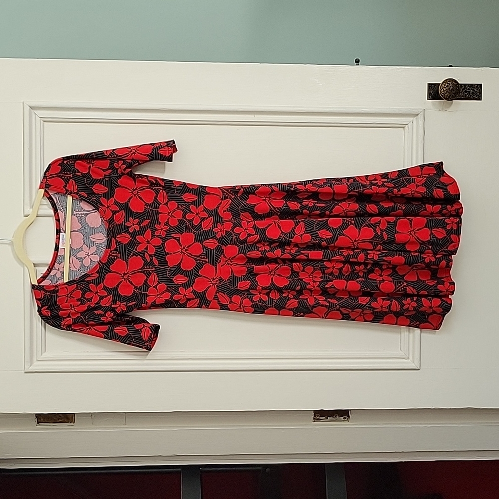 Lu La Roe, Size S, Red and Black Floral